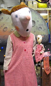 「月とおじさん」女の子